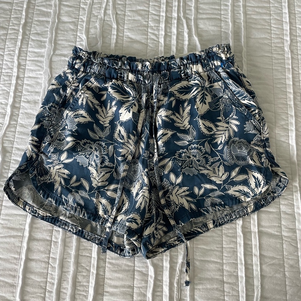 High Waisted Womens Shorts | XS